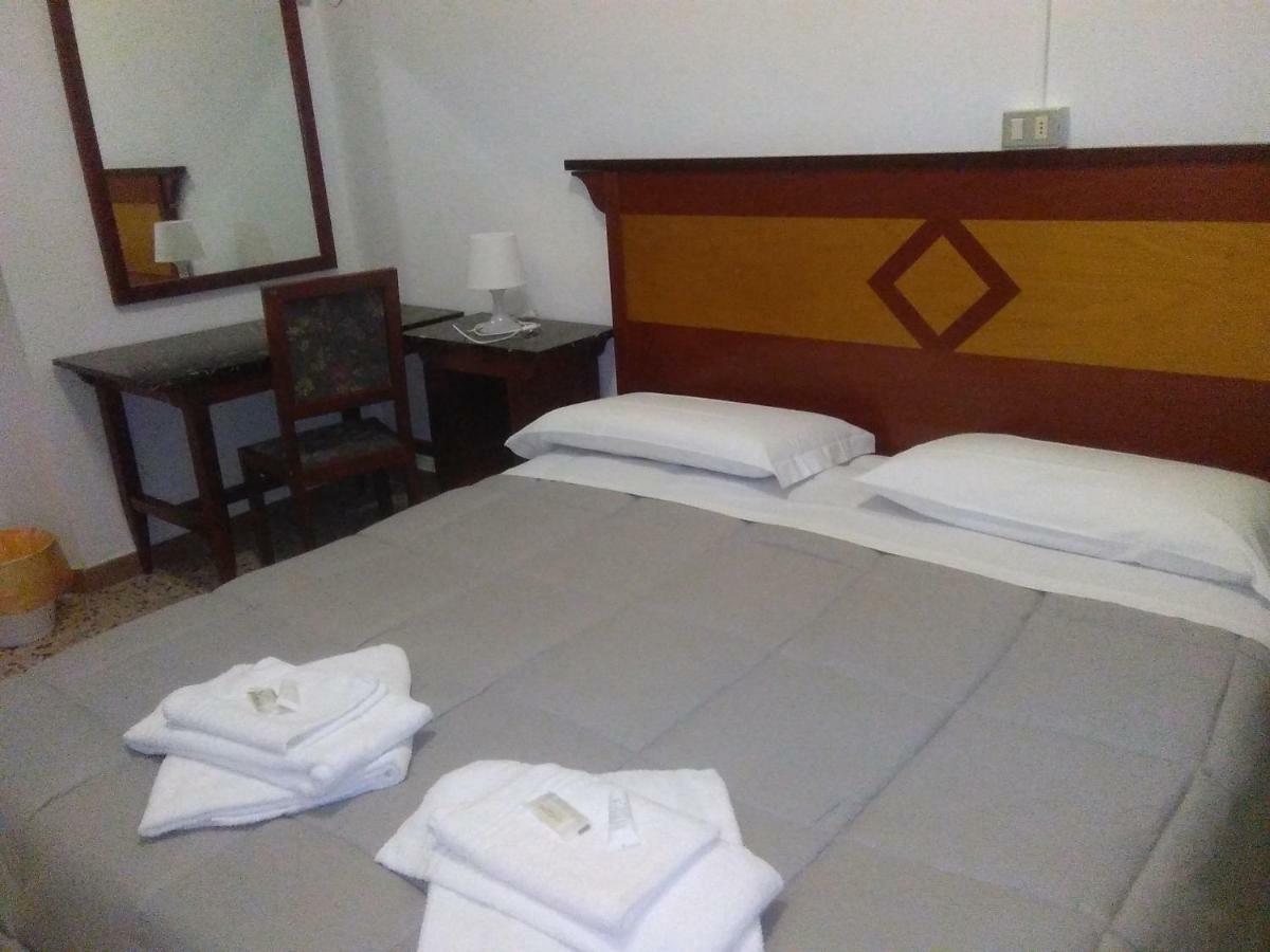 Hotel Stella Follonica Kültér fotó