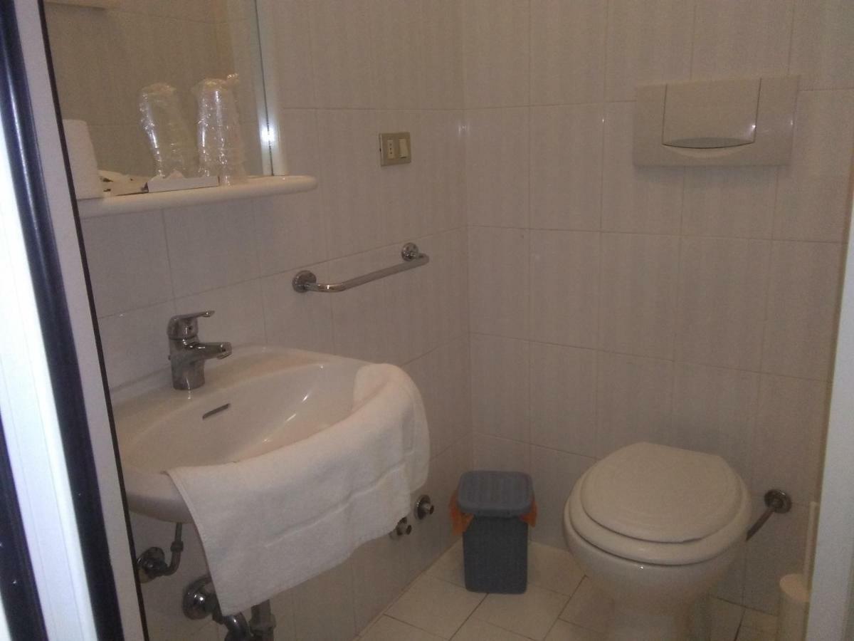 Hotel Stella Follonica Kültér fotó